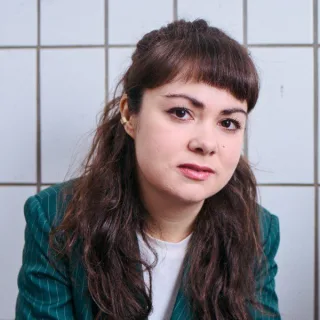 Sprecherin Laura